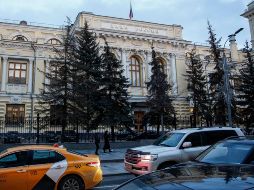 El Banco Central de Rusia recomendó a las entidades financieras reestructurar la deuda de sus clientes si su situación financiera se vio afectada por las sanciones occidentales, y no poner sanciones o multas. EFE/ S. ILNITSKY