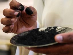 La ceniza es un símbolo en la creencia católica y retoma la idea escrita en la Biblia sobre que el hombre está hecho de polvo de tierra y tarde o temprano regresará a ese estado. NTX / ARCHIVO