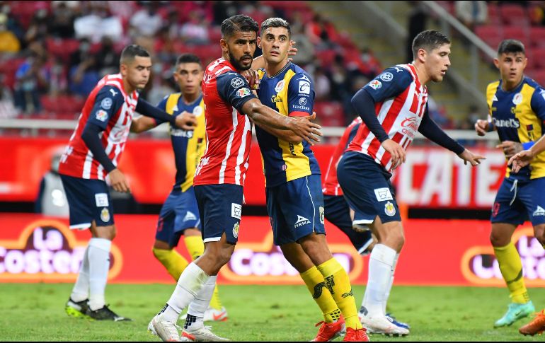 El juego San Luis vs Chivas podrá ser visto en televisión restringida y streaming. IMAGO7