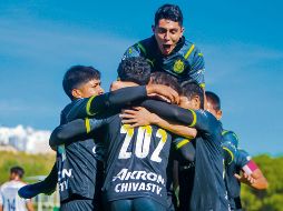 Las divisiones menores del Guadalajara cuentan con destacados talentos. TWITTER/@chivas
