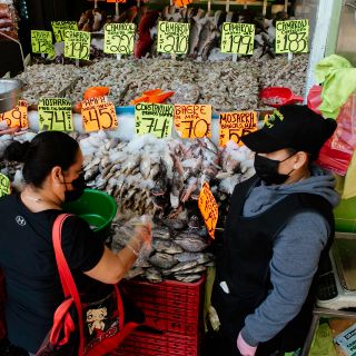 Casi la mitad de los mexicanos percibe deterioro en economía