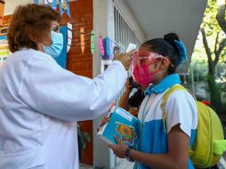 Informan que en el corte de la semana pasada sólo hubo 65 casos de estudiantes con COVID registrados. SUN/ARCHIVO