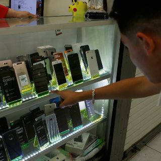¿Vas a comprar un celular usado? Te decimos cómo saber si es robado