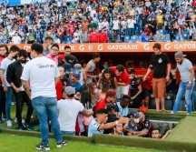 LAMENTABLE. Una vez más se hizo presente la violencia en un estadio del futbol mexicano. IMAGO7