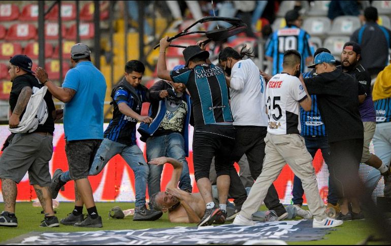 A través de redes sociales usuarios confrontaron al gobierno de Querétaro que, mediante un tuit, insistió que no había alguna muerte por los hechos. AP/S. González