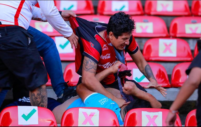 Algunas medidas que se han tomado por parte de la Liga MX es la prohibición de aficionados del equipo visitante a los estadios. IMAGO7