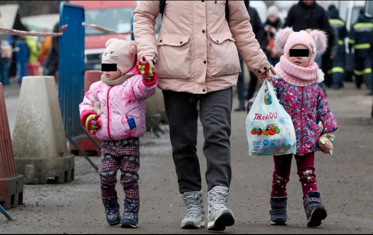 Al menos 1.73 millones de ucranianos han dejado ya el país como consecuencia de la guerra, de los que cientos de miles son menores. EFE / R. Ghement