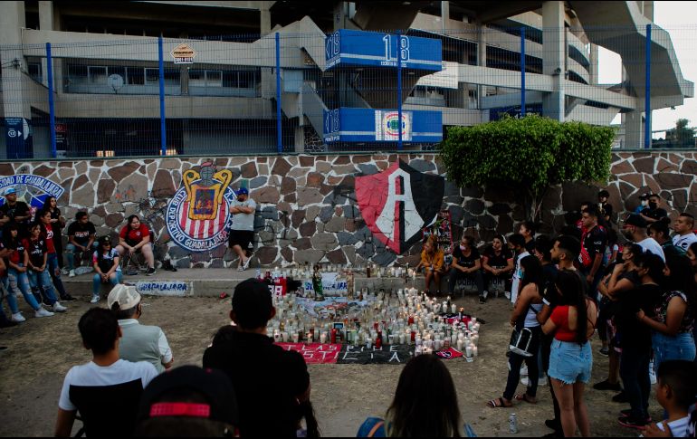 La afición tapatía, sin importar el equipo, se han unido para estar con las personas afectadas. EL INFORMADOR/ARCHIVO