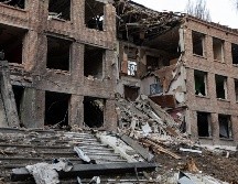 Aspectos de la ciudad ucraniana de Vasylkiv tras un bombardeo ruso. EFE/M. Palinchak