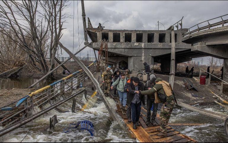 Según datos de la agencia de la ONU, al menos 27 menores han muerto y 42 han resultado heridos desde el inicio de la guerra. EFE / R. Pilipey