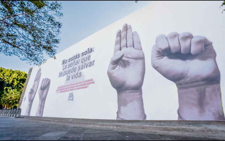 Señales para salvar la vida. El mural ya se encuentra en la Rambla Cataluña. Cortsía