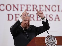 El Presidente López Obrador declara hoy durante una rueda de prensa que el movimiento feminista esta infiltrado por poderes opositores. EFE / M. Guzmán