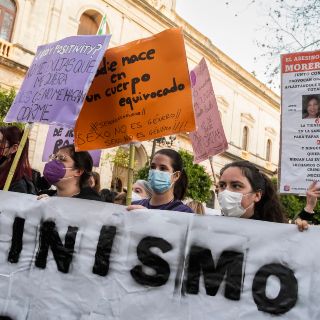 Día de la Mujer 2022 8M: Manifestantes llegan a Paseo de la Reforma para marcha del 8M