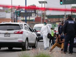 Al parecer, sujetos armados esperaron a que el vehículo de transporte público se acercara al semáforo localizado en el cruce de la calle Francisco Villa, para disparar en contra de los ocupantes. EFE / ARCHIVO