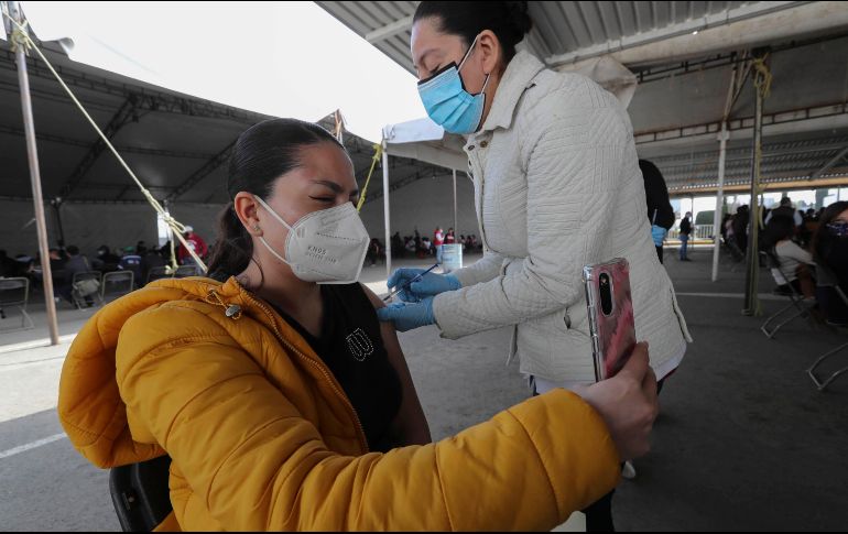 Actualmente, hay tres campañas de vacunación anticovid vigentes en Jalisco. SUN/J. Alvarado