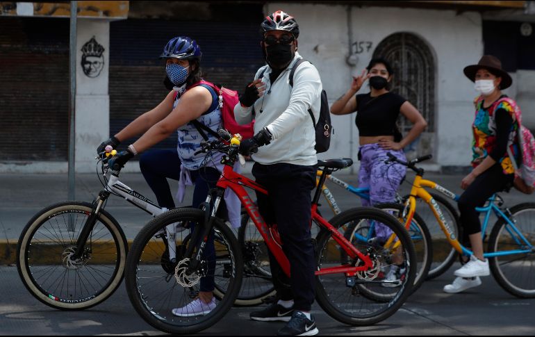 La ocupación media de camas generales en hospitales mexicanos se sitúa en un 13% y la de terapia intensiva en un 10% con tendencia a la baja. EFE / M. Guzmán