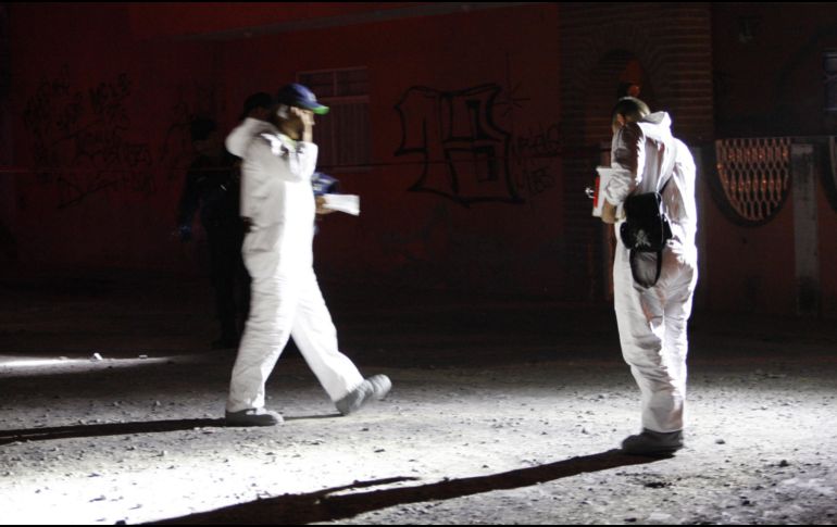 Las primeras versiones señalan que el hombre, quien aún no había sido identificado, fue atacado por hombres desde un automóvil color rojo que no detuvo su marcha en ningún momento. EL INFORMADOR / ARCHIVO