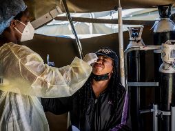 El director general Tedros Adhanom Ghebreyesus señaló la importancia de continuar haciendo pruebas de Covid-19 en todo el mundo a pesar de que hayan pasado alrededor de 2 años. AP / S. Mohamed