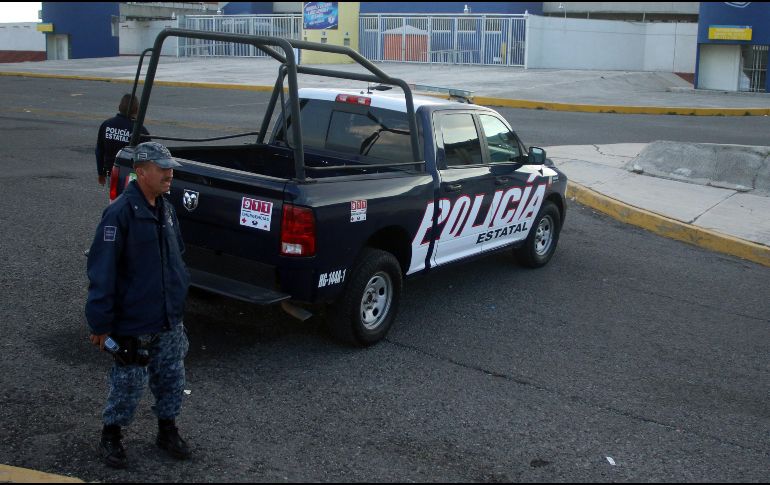El primer homicidio doloso, registrado en el sector de Barrancos, fue un masculino como de 30 años. EFE/D. Martínez