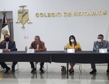 Afirman que las las capacitaciones constantes que reciben como notarios se abrirán a la sociedad en transmisiones en vivo. EL INFORMADOR / Y. Mora