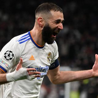 ¡Histórico! Benzema supera a esta leyenda como tercer mejor goleador histórico del Real Madrid