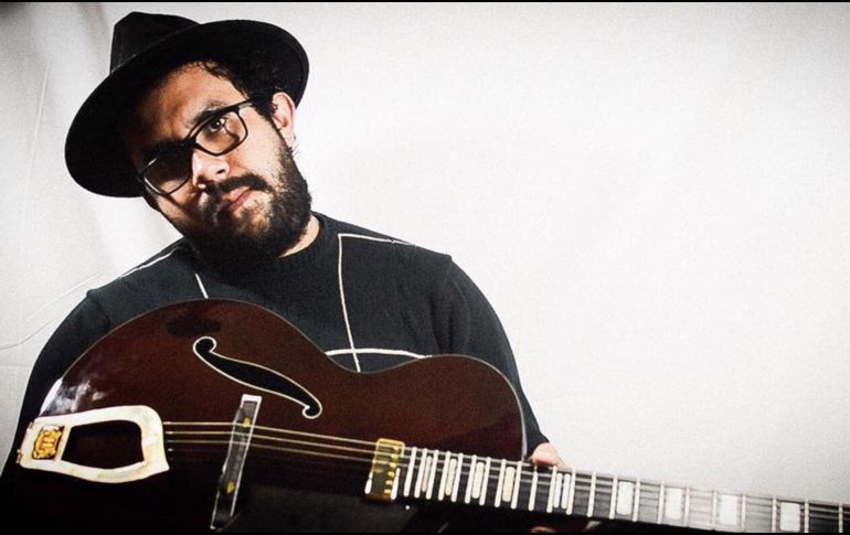 Javier Paniagua es autor de 