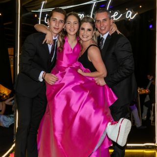 Ivanna Castro en su esperada fiesta de 15 años