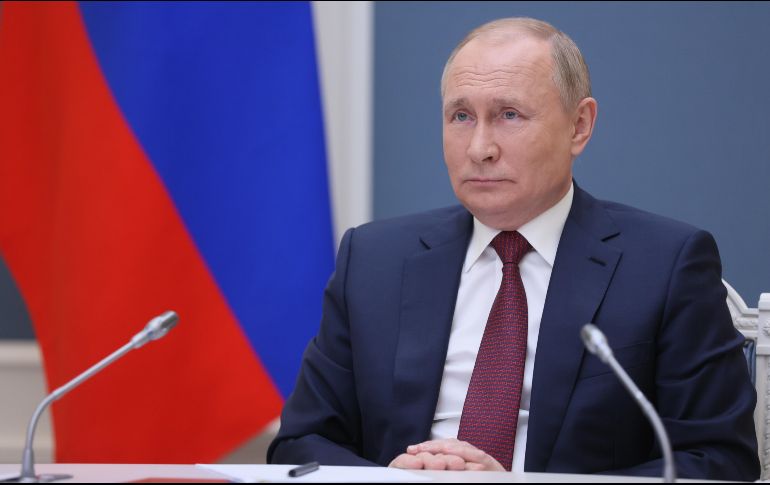 Vladimir Putin asegura que su país continúa con todas sus entregas de hidrocarburos, a pesar del conflicto en Ucrania y de las sanciones de occidente. EFE / ARCHIVO