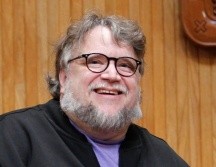 Acompañado por el también mexicano Gael García Bernal, Guillermo del Toro cantó fragmentos del popular tema de José Alfredo Jiménez. EL INFORMADOR / ARCHIVO