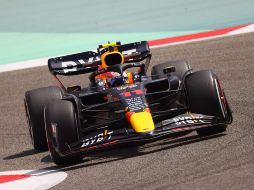 SERGIO PÉREZ. Este jueves 10 de marzo se llevó a cabo el primer día de pruebas de pretemporada en Baréin. AFP / G. Cacace