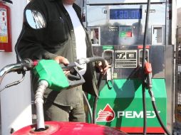 Este viernes millones de mexicanos amanecieron con ligeros incrementos en los combustibles automotores. EL INFORMADOR / ARCHIVO