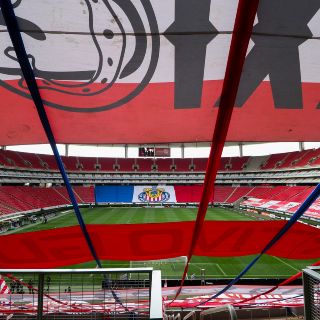Tras veto, así apoyarán porristas a Chivas en el Clásico Nacional