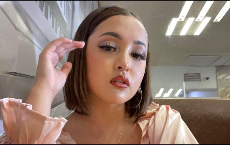 La joven de 21 años cuenta con más de 60 mil seguidores en Instagram y abrió su canal de YouTube para dar consejos de maquillaje. FACEBOOK / Rubi Ibarra Garcia