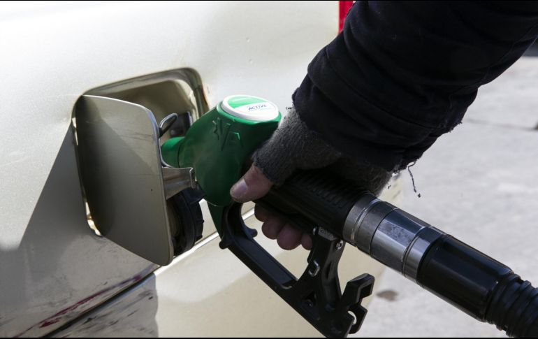 En México los combustibles reciben subsidios con el excedente de la venta de petróleo. XINHUA/M. Lolos