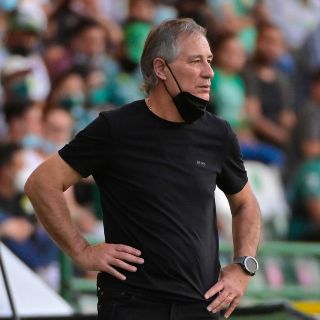 Ariel Holan renuncia a León; no fue aceptada