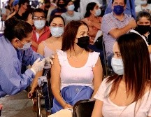 Los mayores de 18 años ya pueden acudir por su vacuna anti COVID de refuerzo.  ESPECIAL