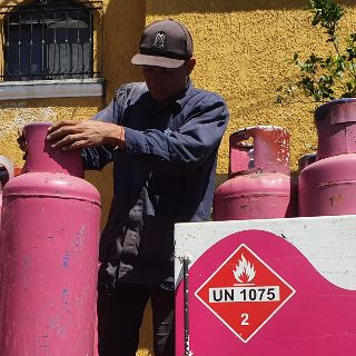 Suben precio de gas y ordeñas a ductos de Pemex