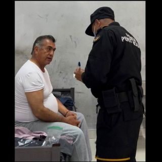 "El Bronco": Así luce el exgobernador en el penal de Apodaca tras su arresto (FOTO)