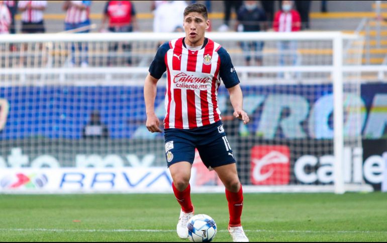 SE LO PIERDE. En el Clásico Nacional, Olivas padeció un esguince de segundo grado en la rodilla izquierda. IMAGO7