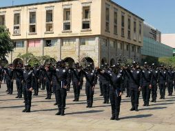 Pablo Lemus tomó la protesta de ley a los elementos de la Generación 116 de la Academia de Formación Policial. ESPECIAL /