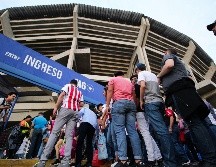 Otra de las medidas aprobadas es que a los aficionados ya no sé les pedirá su certificado de vacunación para poder acceder a los estadios, pero sí se deberá mantener el uso del cubrebocas. IMAGO7