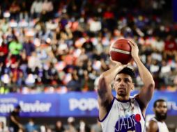 El jugador de 1.98 metros de estatura se ganó el cariño de la afición tapatía. TWITTER/@AstrosJalisco