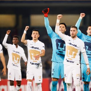 Pumas remonta y avanza a semifinales de Concachampions