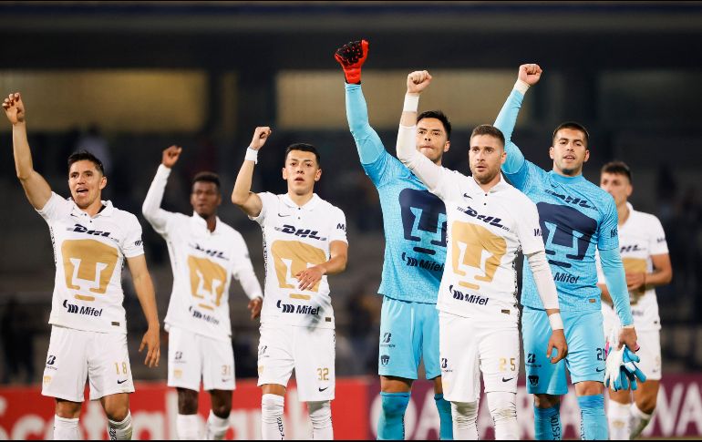 Los goles de la hazaña fueron obra de Dinenno (2) y Saucedo. Talavera también colaboró con importantes atajadas. EFE/J. Méndez