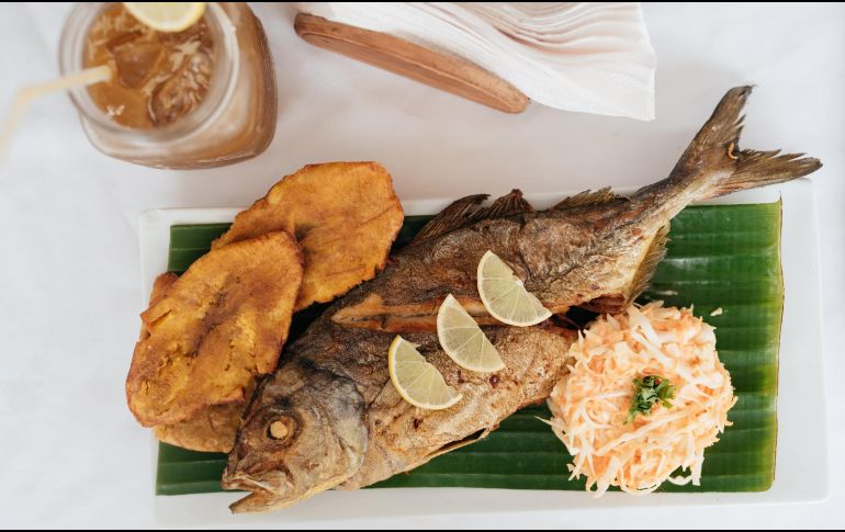 Prepara un rico pescado dorado para el viernes de Cuaresma. ESPECIAL/Photo by Lalo Hernández on Unsplash.