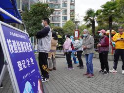 La ciudad de Nanchang realiza pruebas masivas de detección del COVID-19 para los ciudadanos. XINHUA/P. Zhaozhi