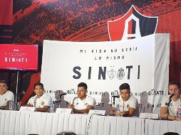 Jugadores como el capitán Aldo Rocha y Julio Furch por Atlas y Fernando Beltrán por el Rebaño Sagrado, fueron los encargados de emitir un mensaje para la afición. EL INFORMADOR