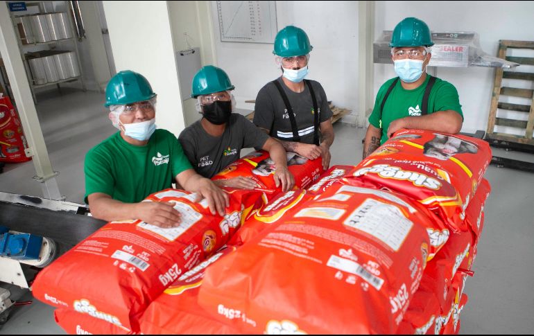 Con la nueva línea de producción esperan alcanzar hasta nueve mil toneladas de alimento producido al mes. EL INFORMADOR/G. Gallo