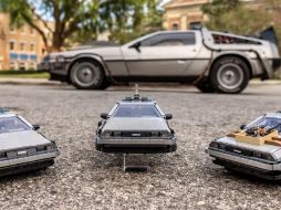 El DeLorean tiene detalles fielmente recreados de la trilogía cinematográfica. ESPECIAL/LEGO
