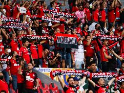 La afición rojinegra fue inmensa mayoría, a pesar de la pobre entrada. IMAGO7